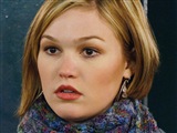 Julia Stiles