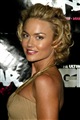 Kelly Carlson