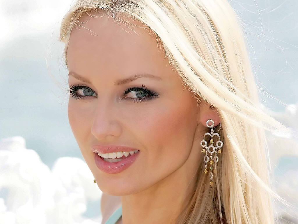 Adriana Karembeu wallpapers Adriana Karembeu