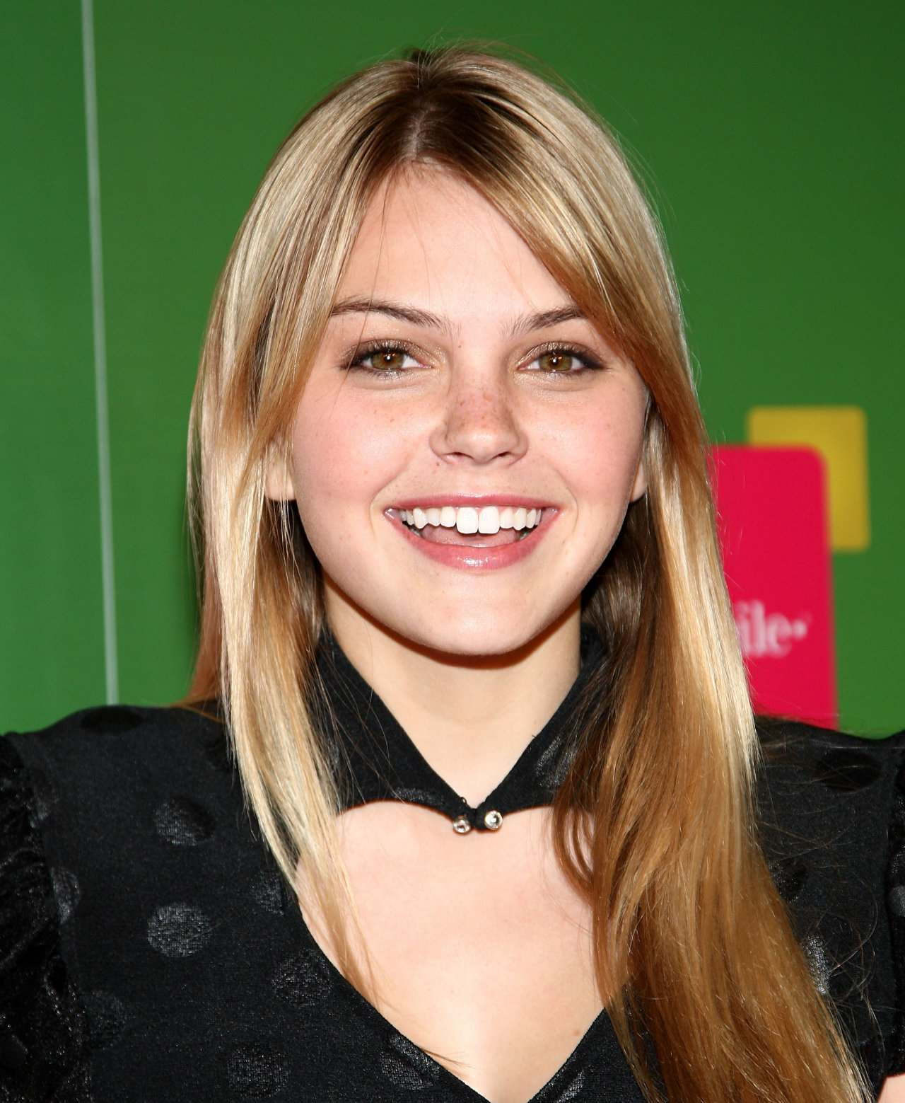 Aimee Teegarden wallpapers Aimee Teegarden