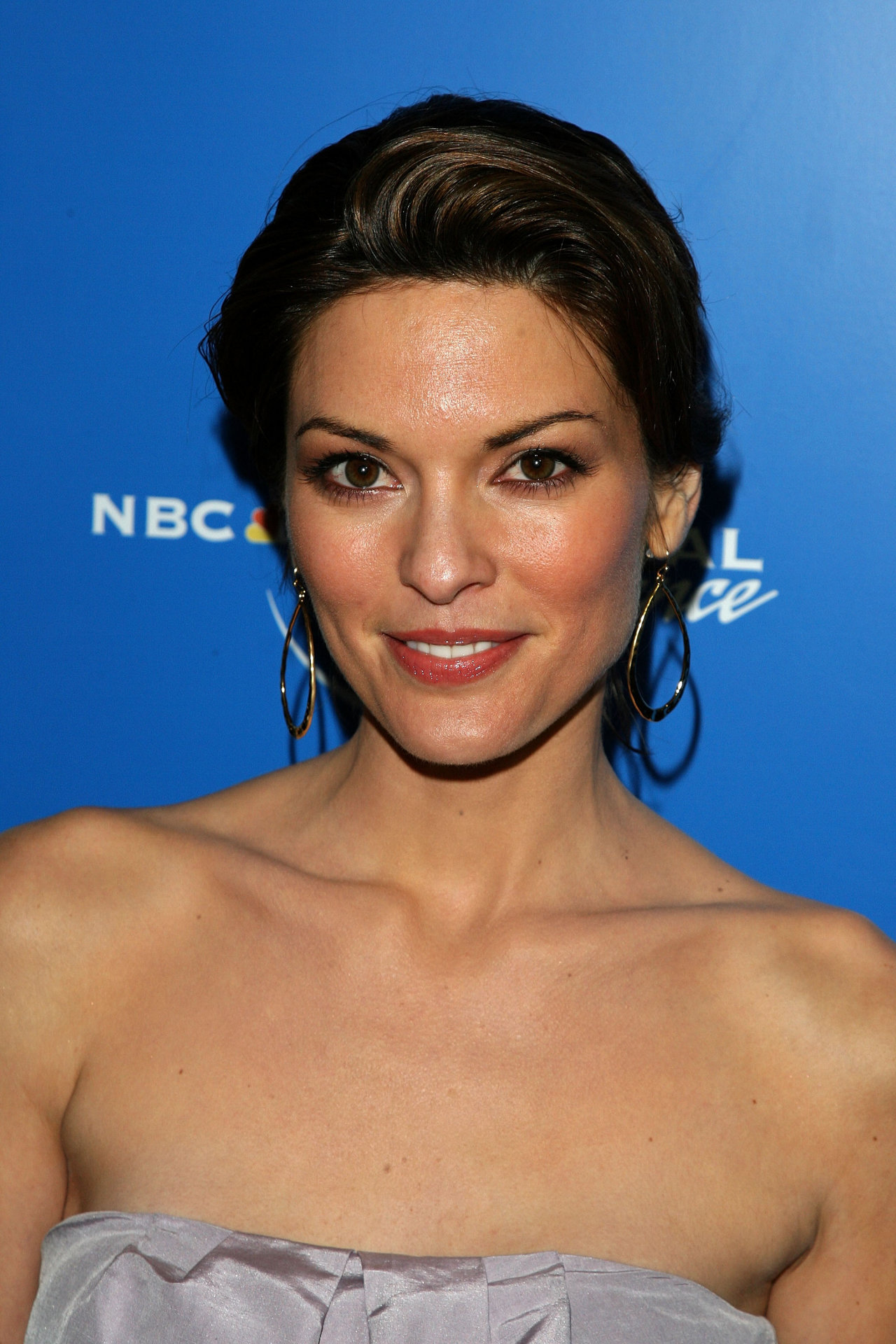 Alana De La Garza