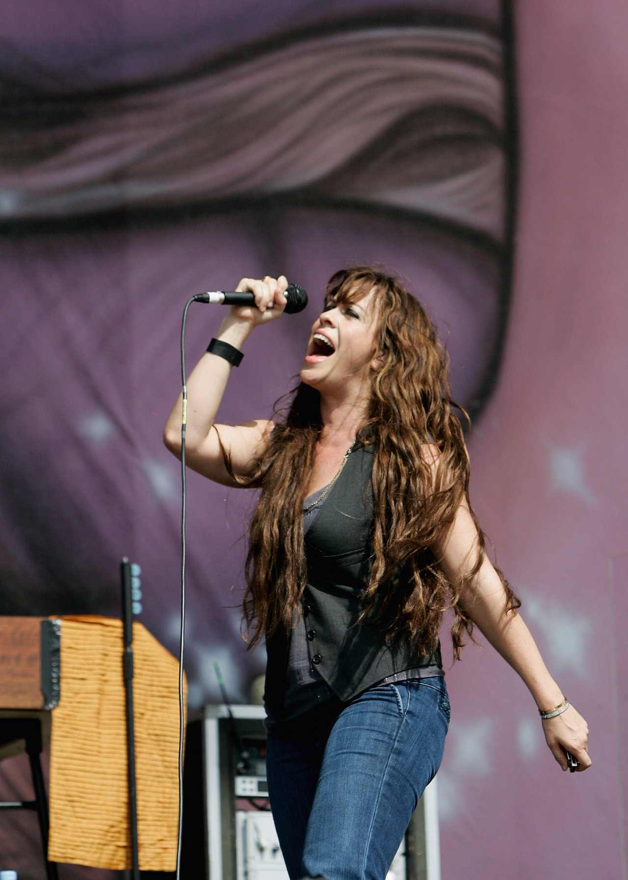 Alanis Morissette wallpapers Alanis Morissette