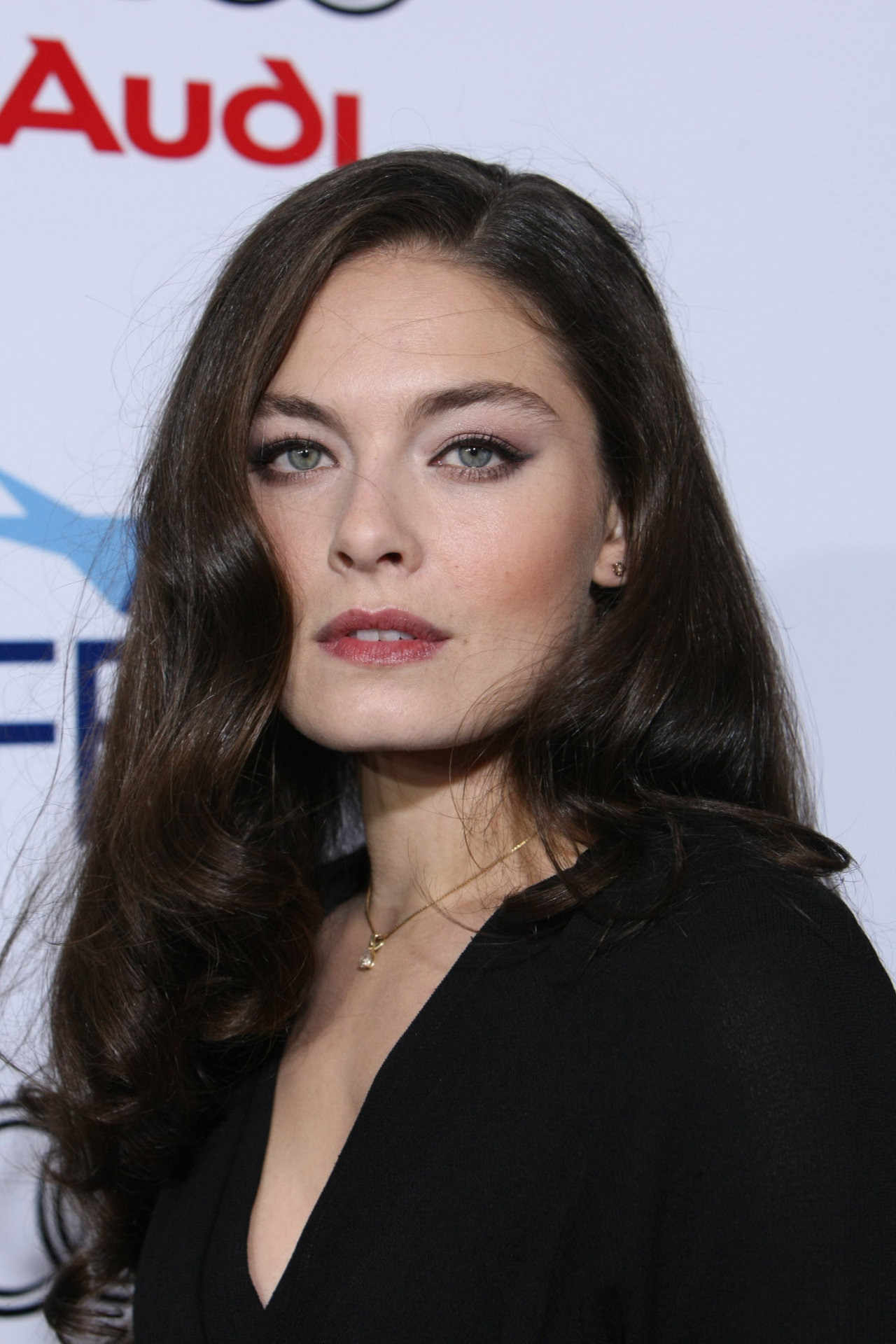 Alexa Davalos wallpapers Alexa Davalos