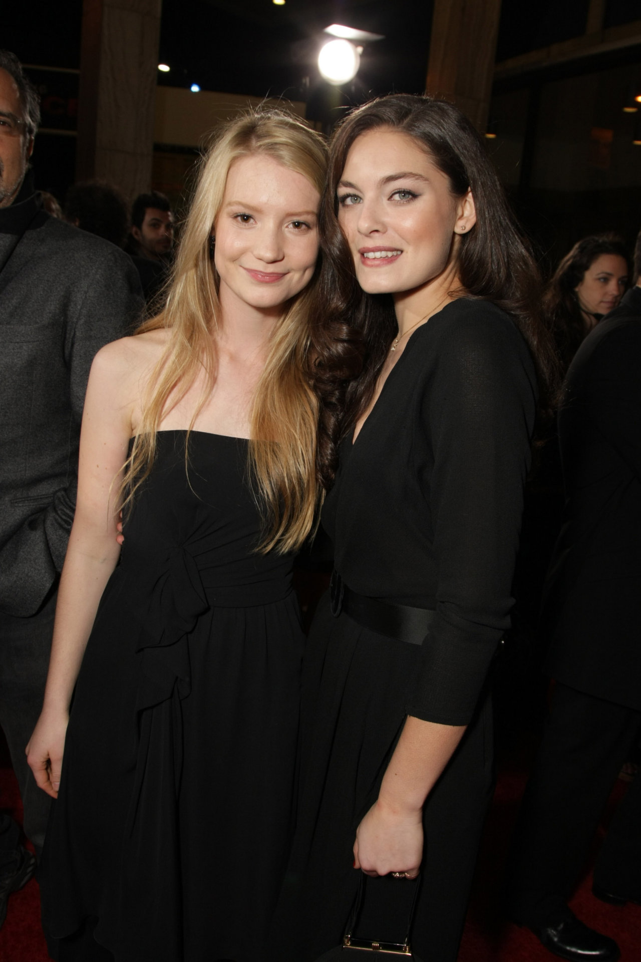 Alexa Davalos wallpapers Alexa Davalos