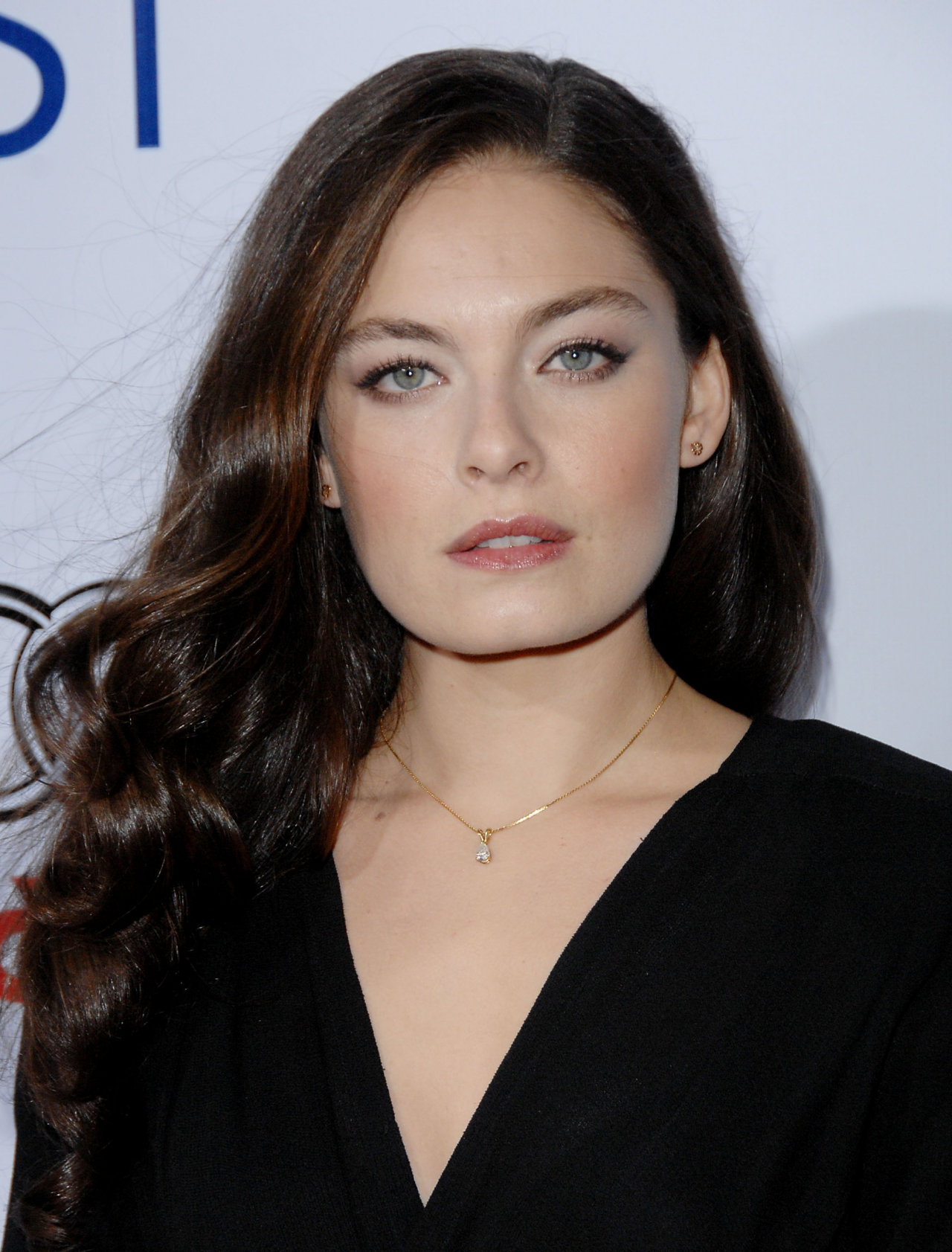 Alexa Davalos wallpapers Alexa Davalos