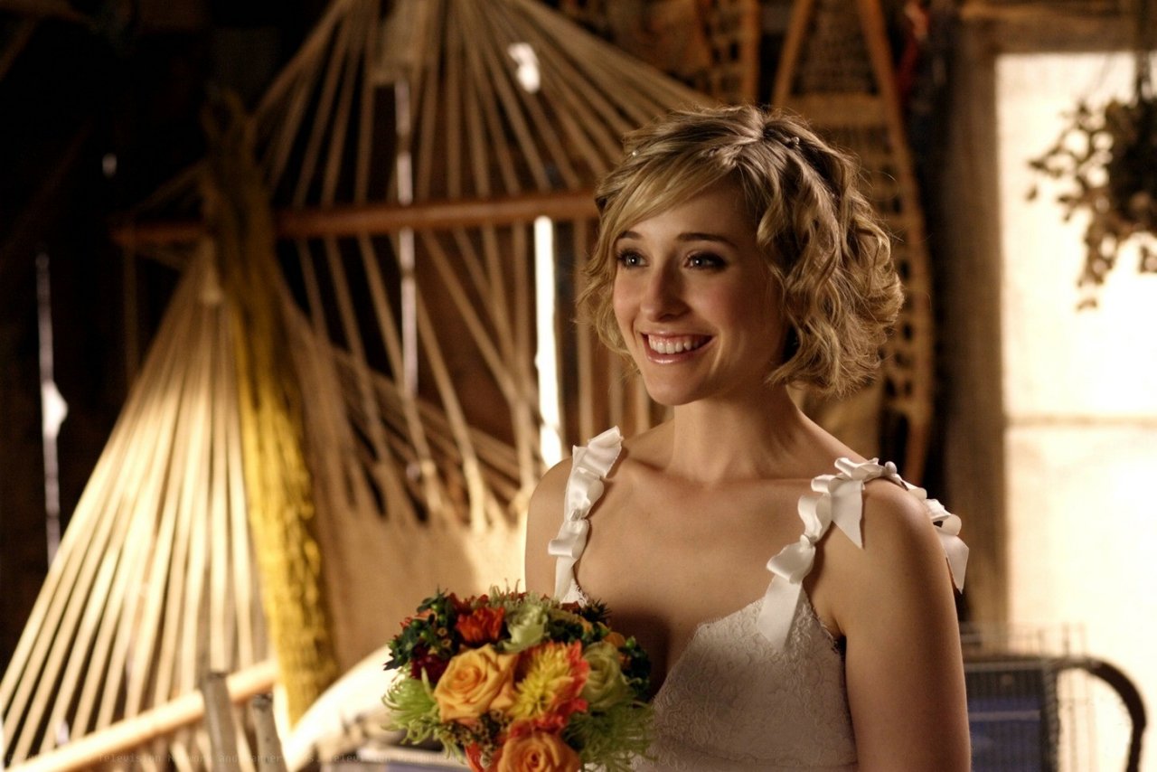 Allison Mack wallpapers Allison Mack