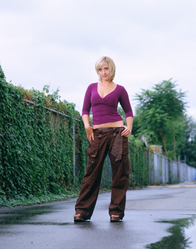 Allison Mack wallpapers Allison Mack
