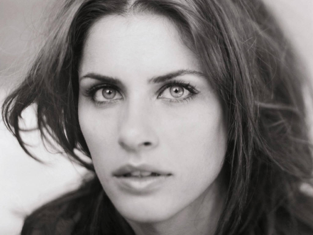 Amanda Peet wallpapers Amanda Peet