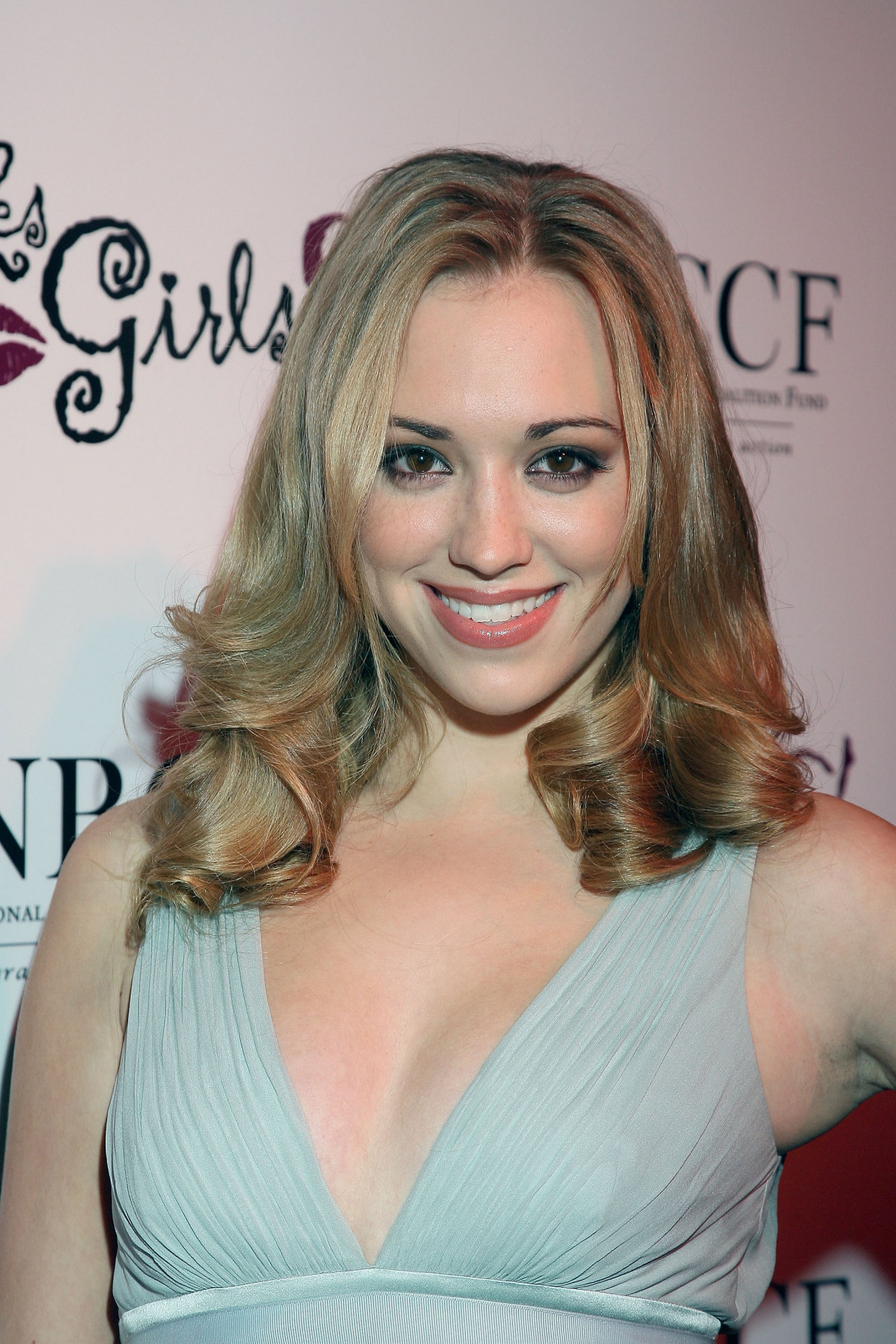 Andrea Bowen wallpapers Andrea Bowen