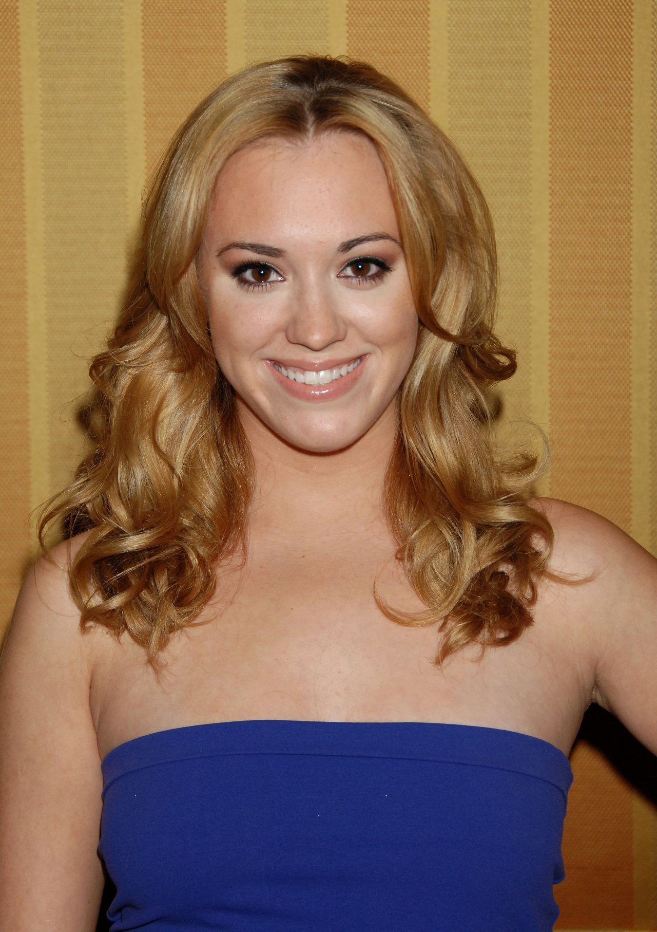 Andrea Bowen wallpapers Andrea Bowen