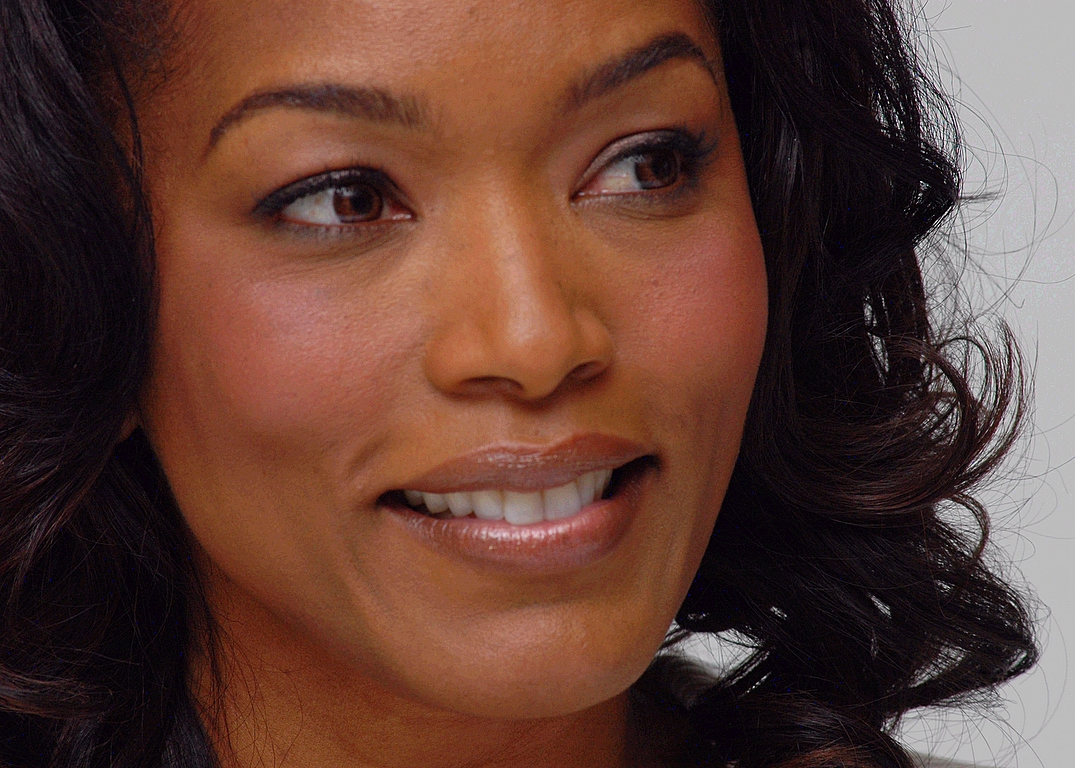 Angela Bassett wallpapers Angela Bassett