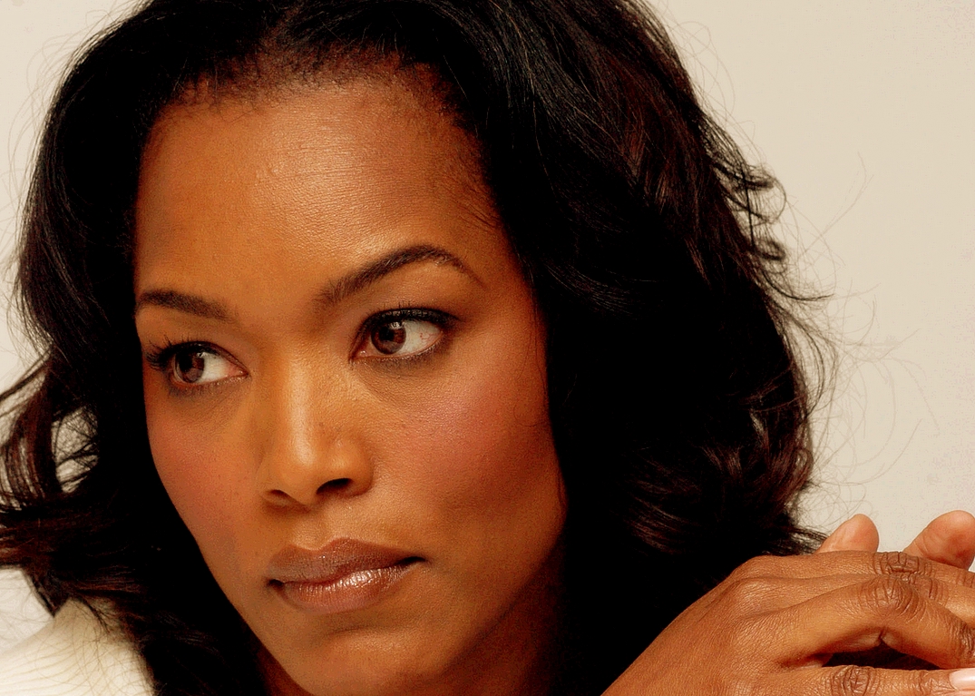 Angela Bassett wallpapers Angela Bassett