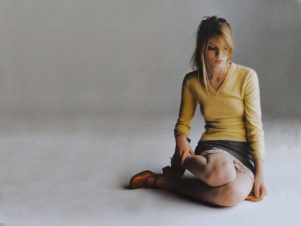Angela Lindvall wallpapers Angela Lindvall