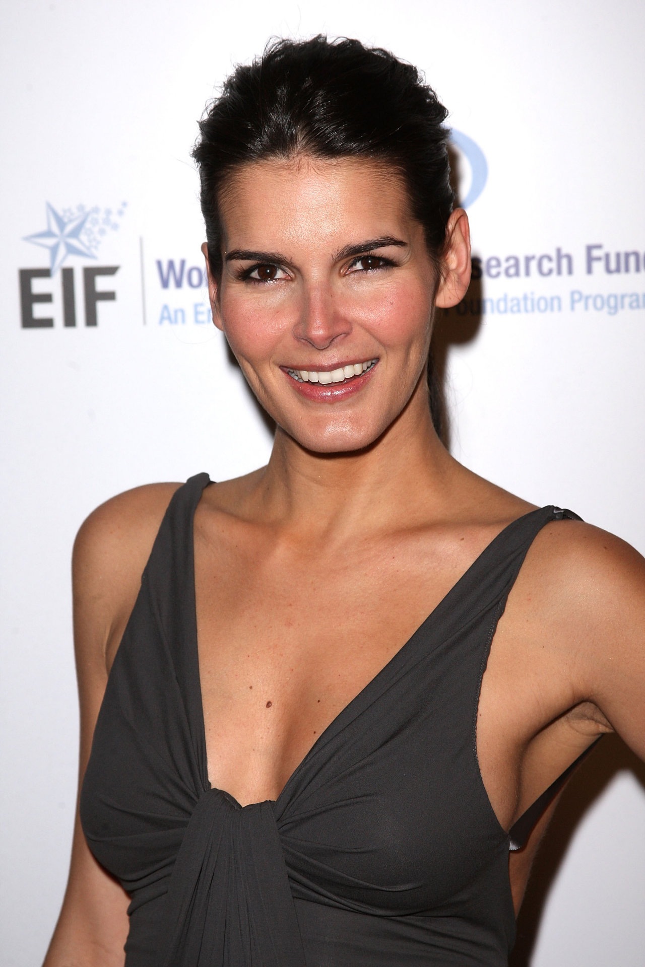 Angie Harmon