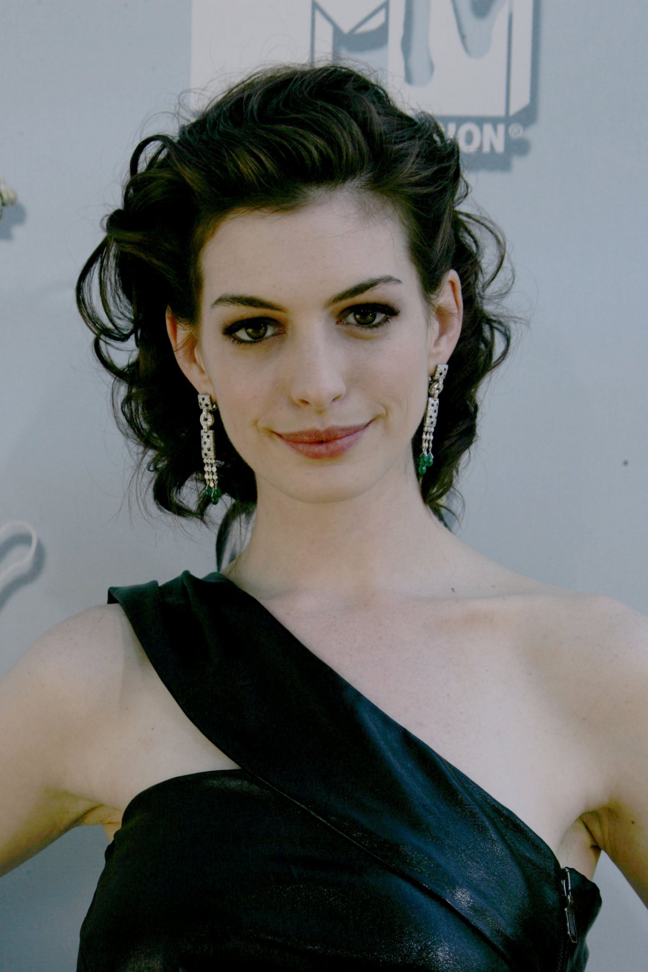 Anne Hathaway