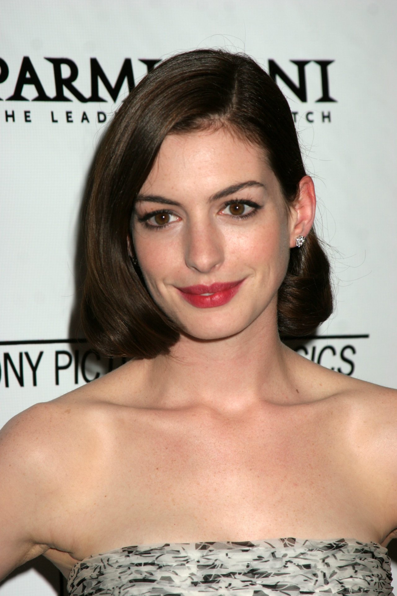 Anne Hathaway