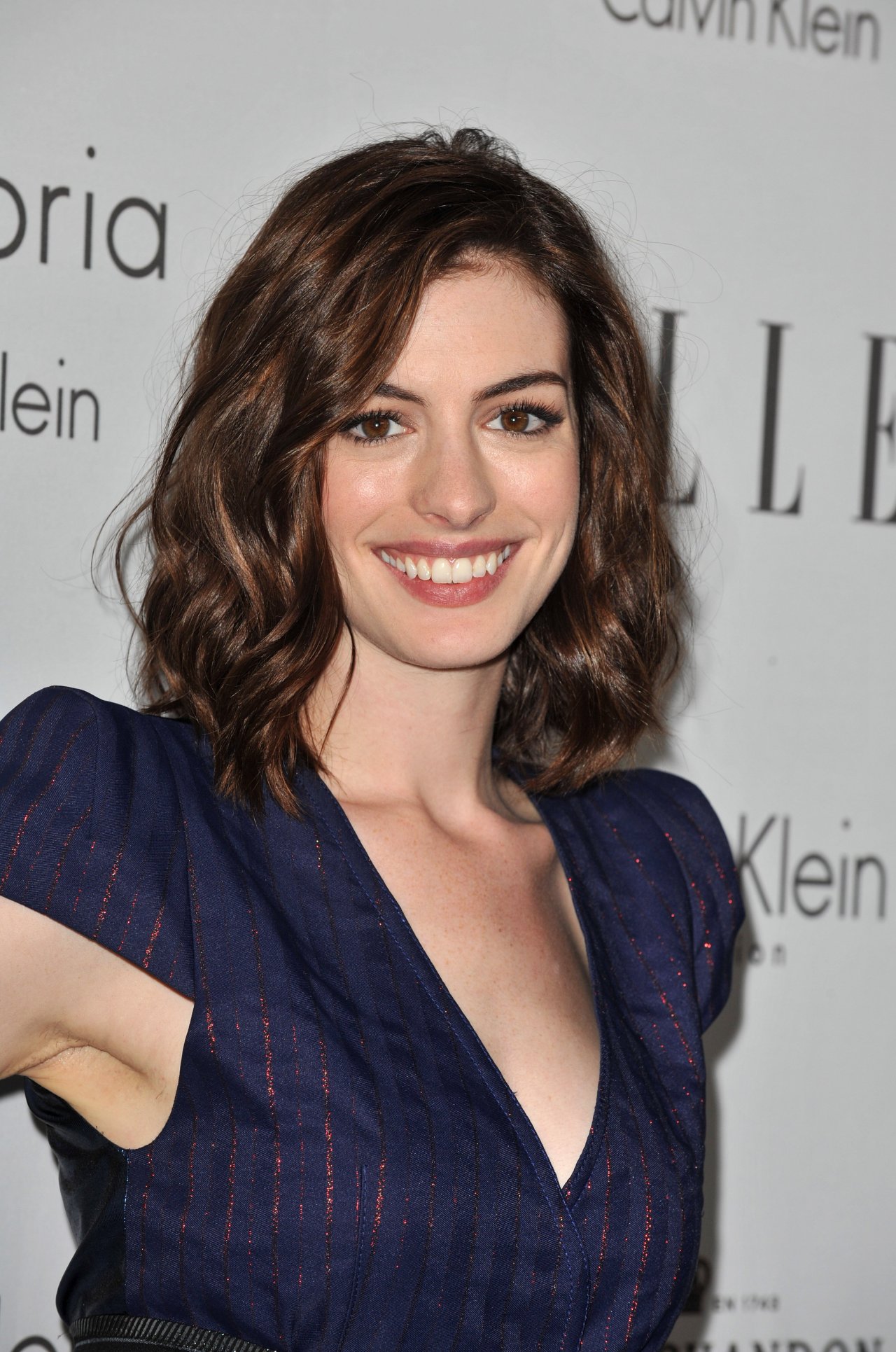Anne Hathaway wallpapers Anne Hathaway