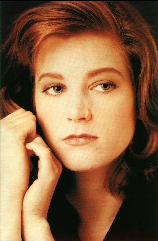 Bridget Fonda wallpapers Bridget Fonda