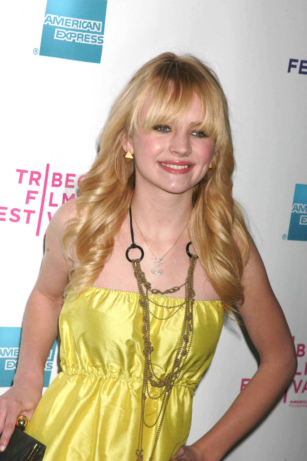 Brittany Robertson wallpapers Brittany Robertson