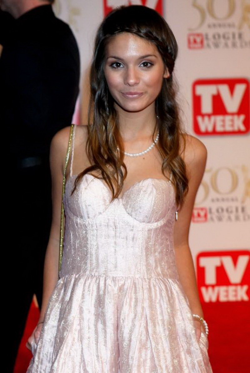 Caitlin Stasey wallpapers Caitlin Stasey