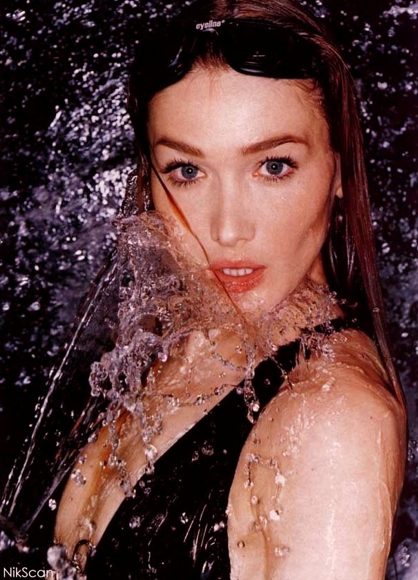 Carla Bruni wallpapers Carla Bruni