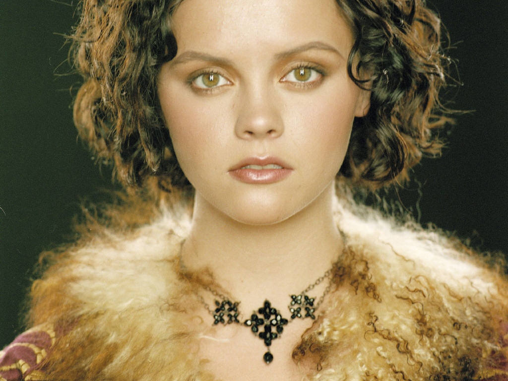 Debi Mazar