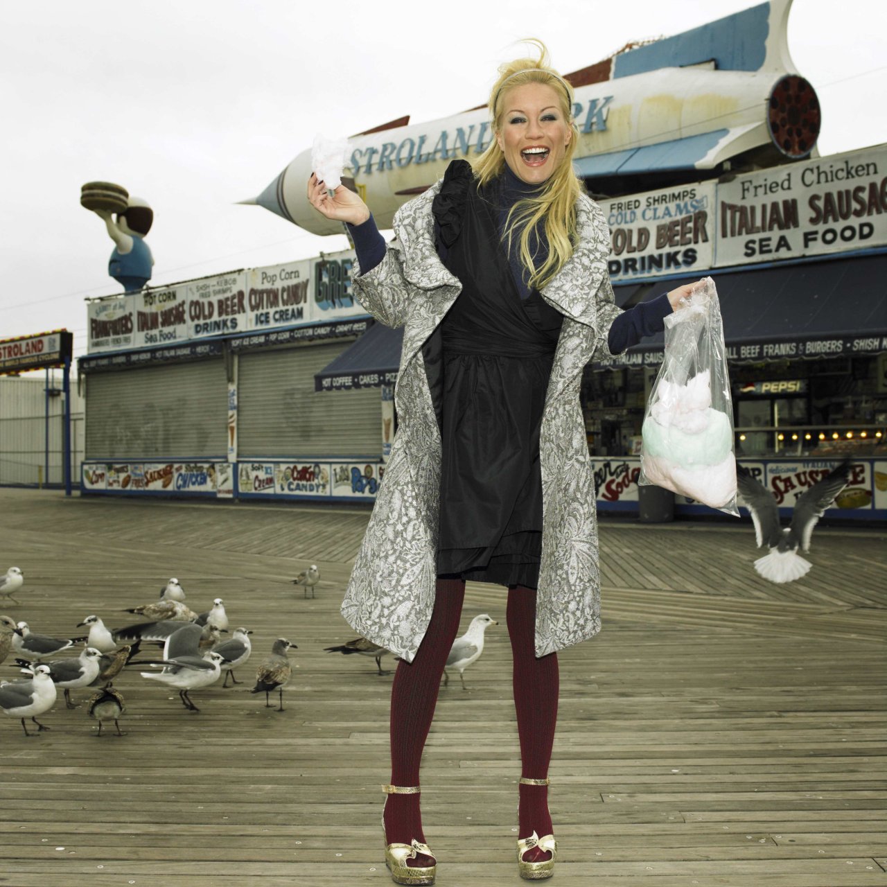 Denise Van Outen wallpapers Denise Van Outen