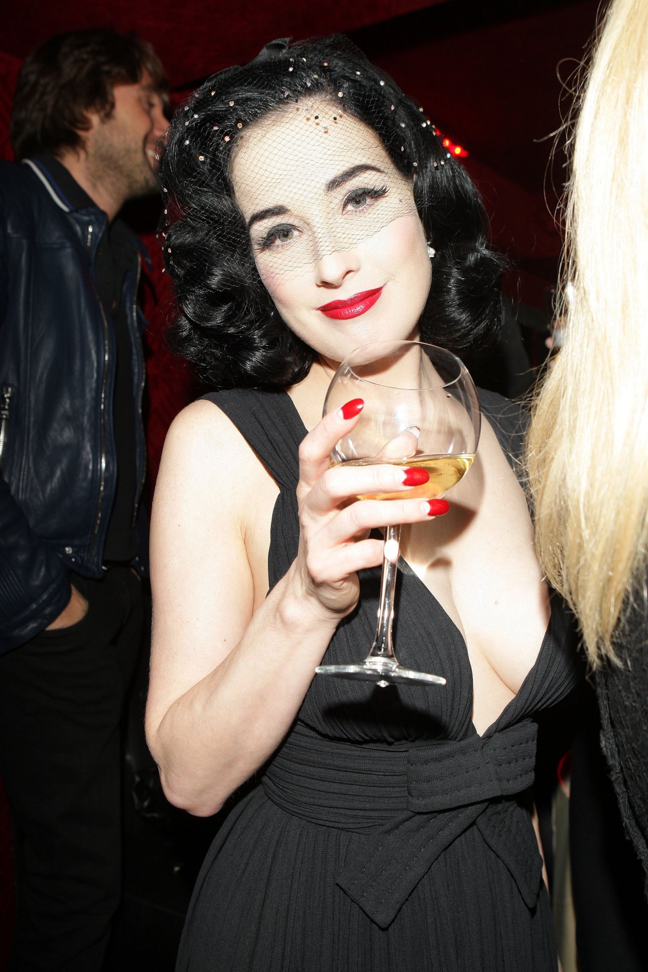 Dita von Teese wallpapers Dita von Teese
