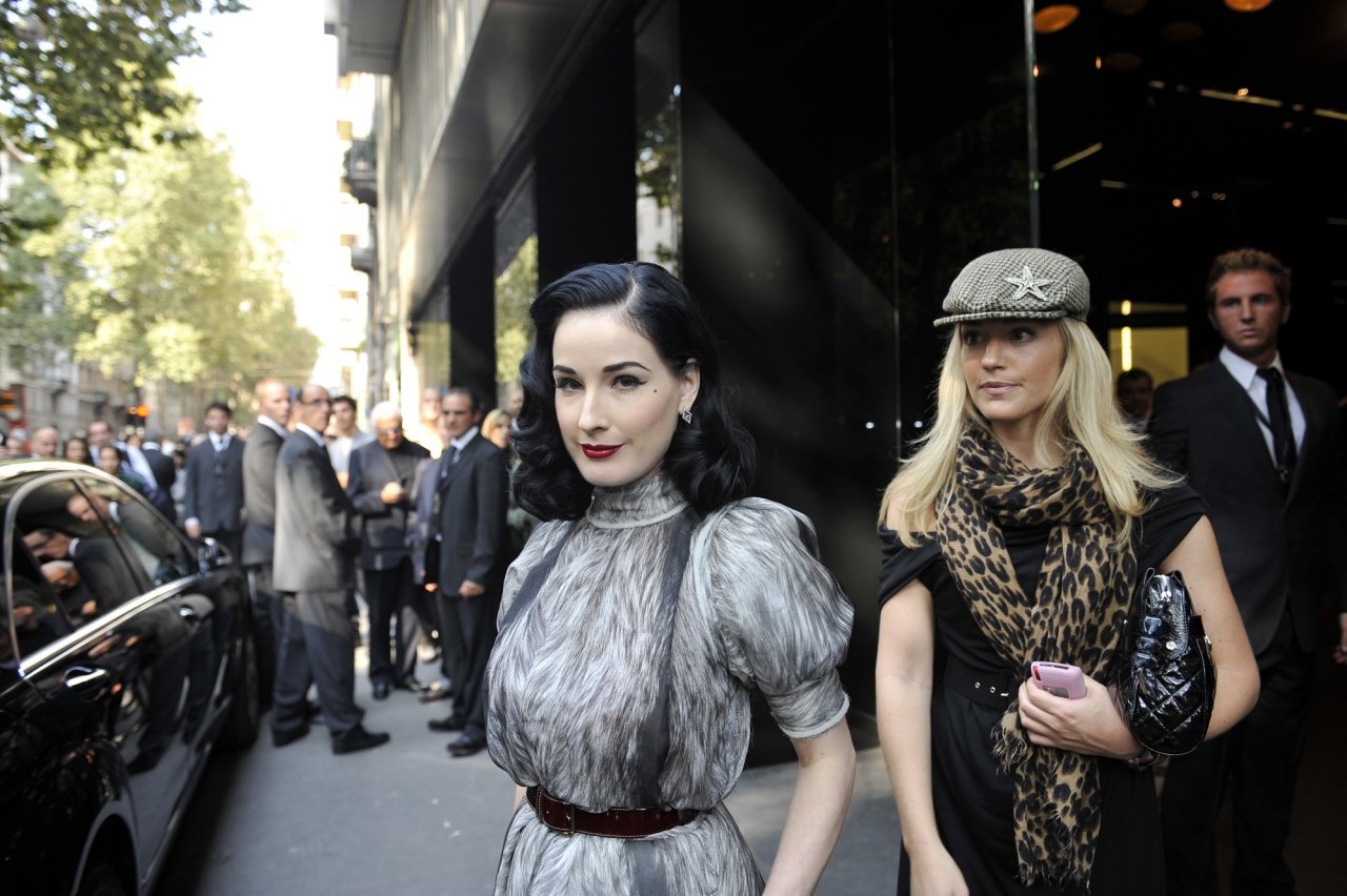 Dita von Teese wallpapers Dita von Teese