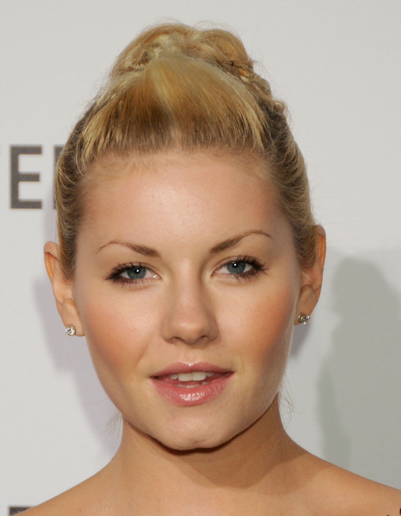 Elisha Cuthbert wallpapers Elisha Cuthbert
