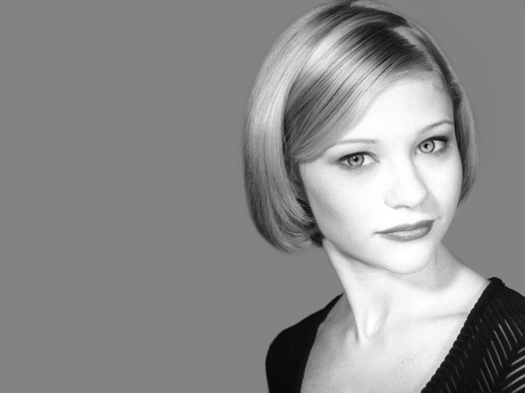 Emilie DeRavin wallpapers Emilie DeRavin