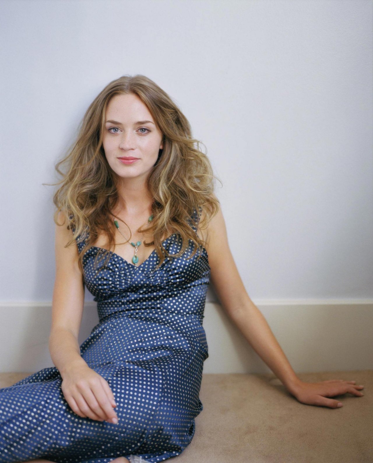 Emily Blunt wallpapers Emily Blunt