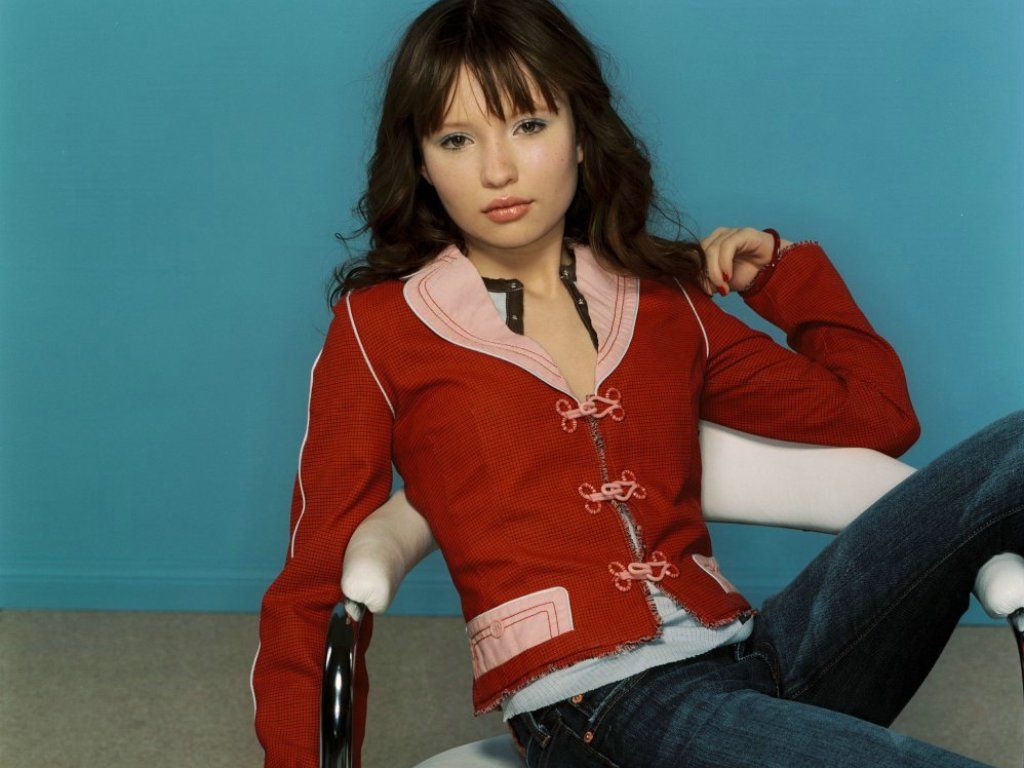 Emily Browning wallpapers Emily Browning