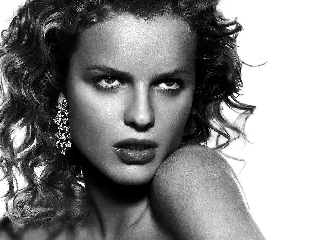 Eva Herzigova wallpapers Eva Herzigova