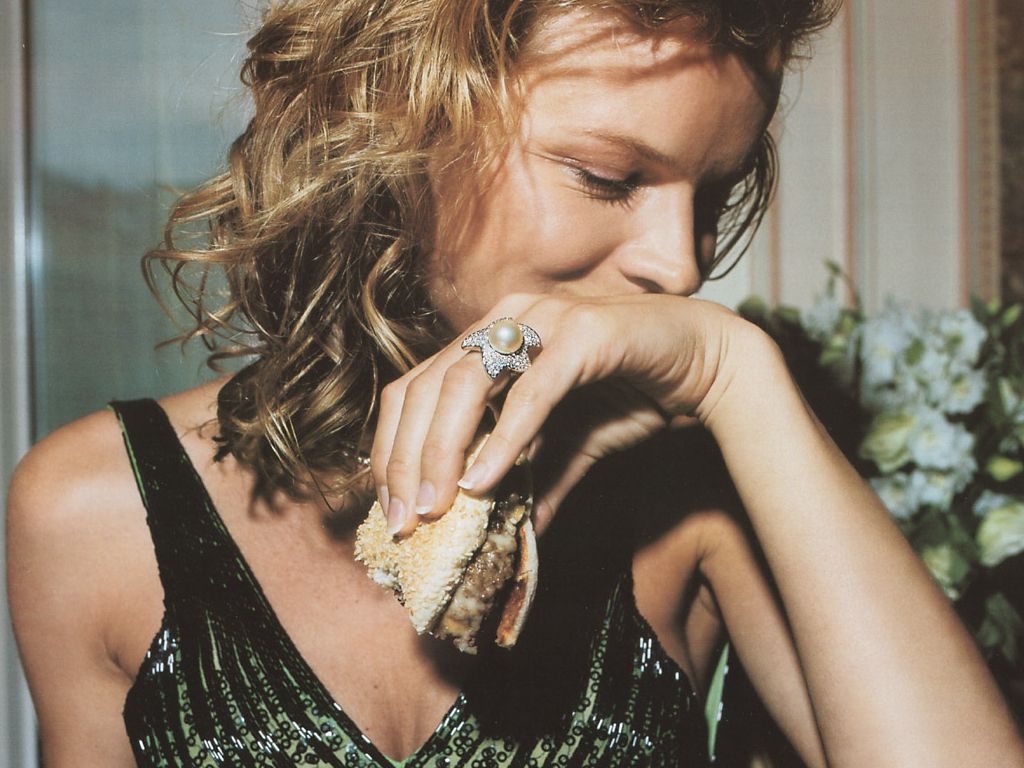 Eva Herzigova wallpapers Eva Herzigova