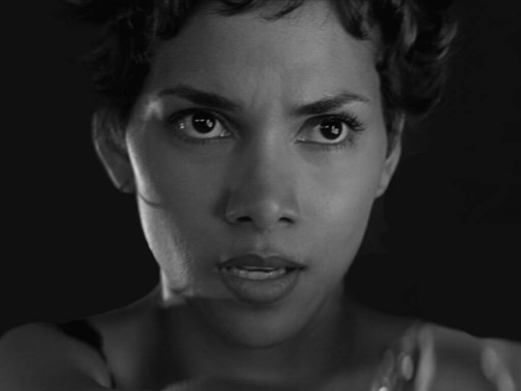 Halle Berry wallpapers Halle Berry