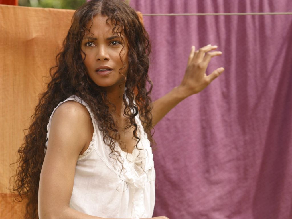 Halle Berry wallpapers Halle Berry