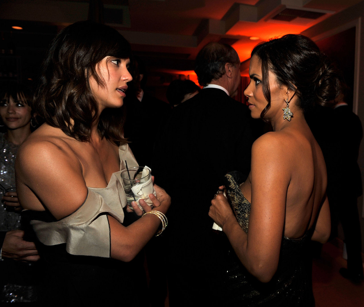 Halle Berry wallpapers Halle Berry