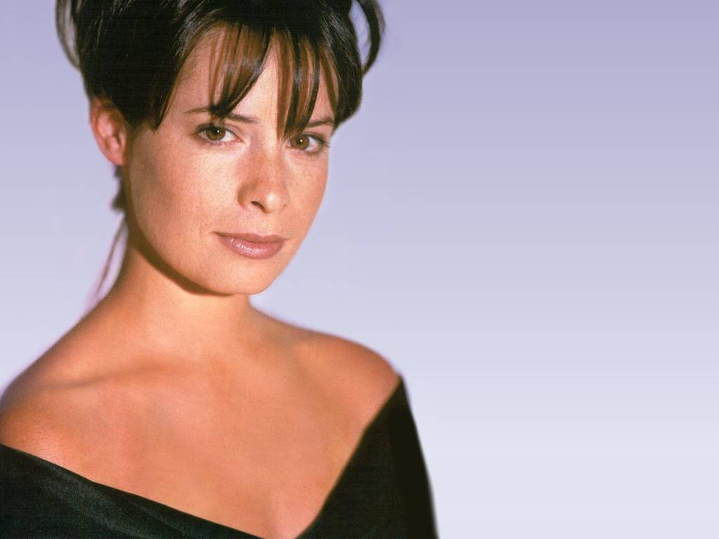 Holly Marie Combs wallpapers Holly Marie Combs