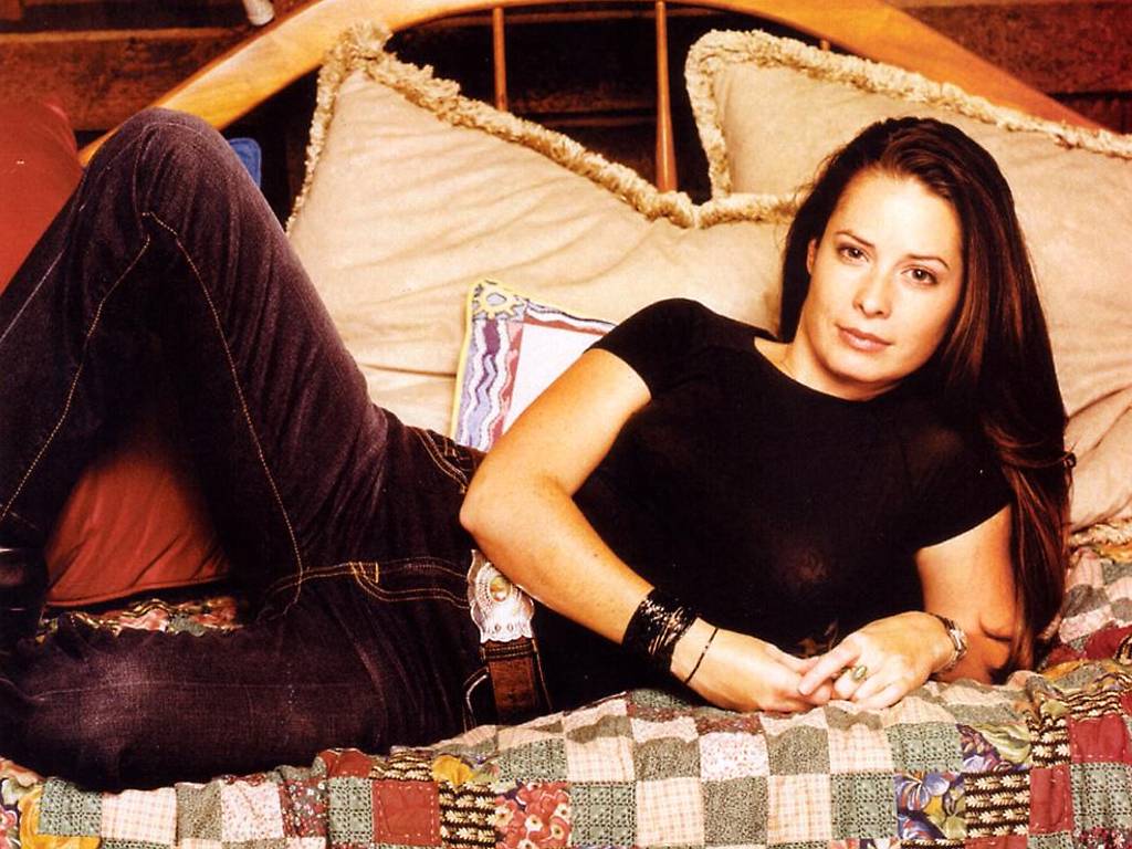 Holly Marie Combs wallpapers Holly Marie Combs