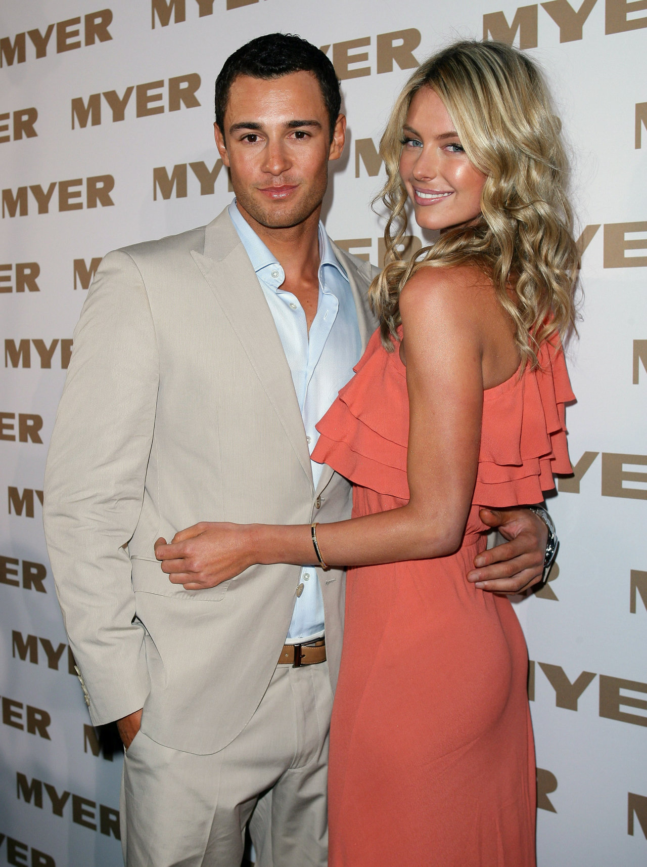 Jennifer Hawkins wallpapers Jennifer Hawkins