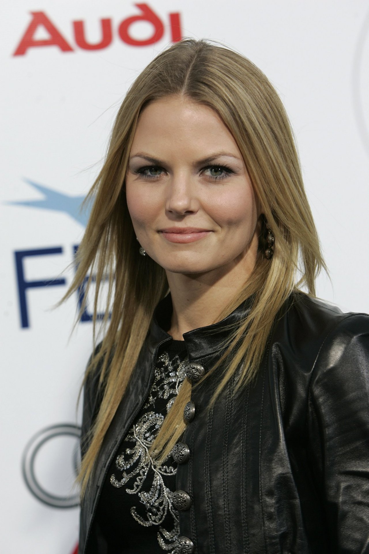 Jennifer Morrison wallpapers Jennifer Morrison
