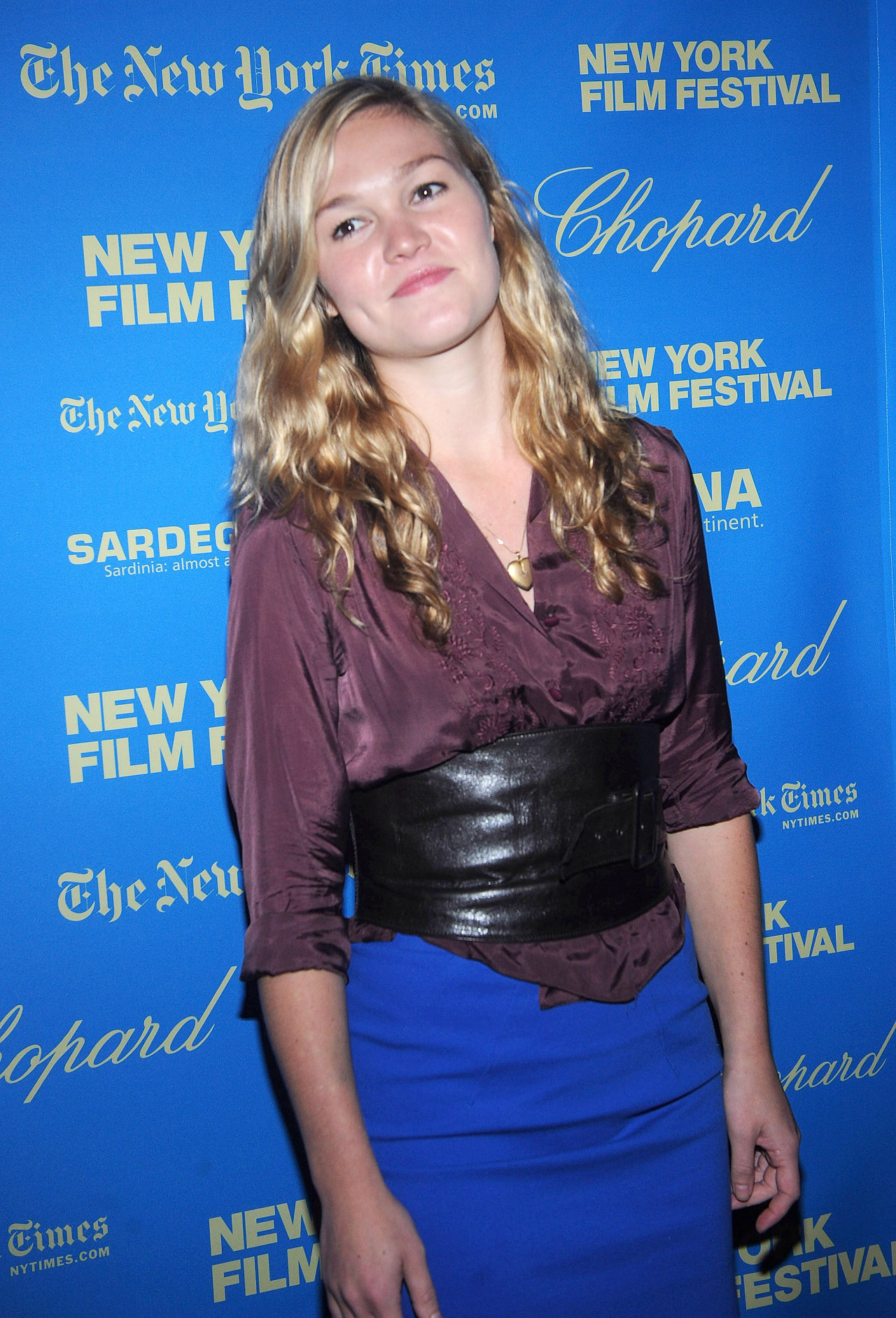 Julia Stiles wallpapers Julia Stiles