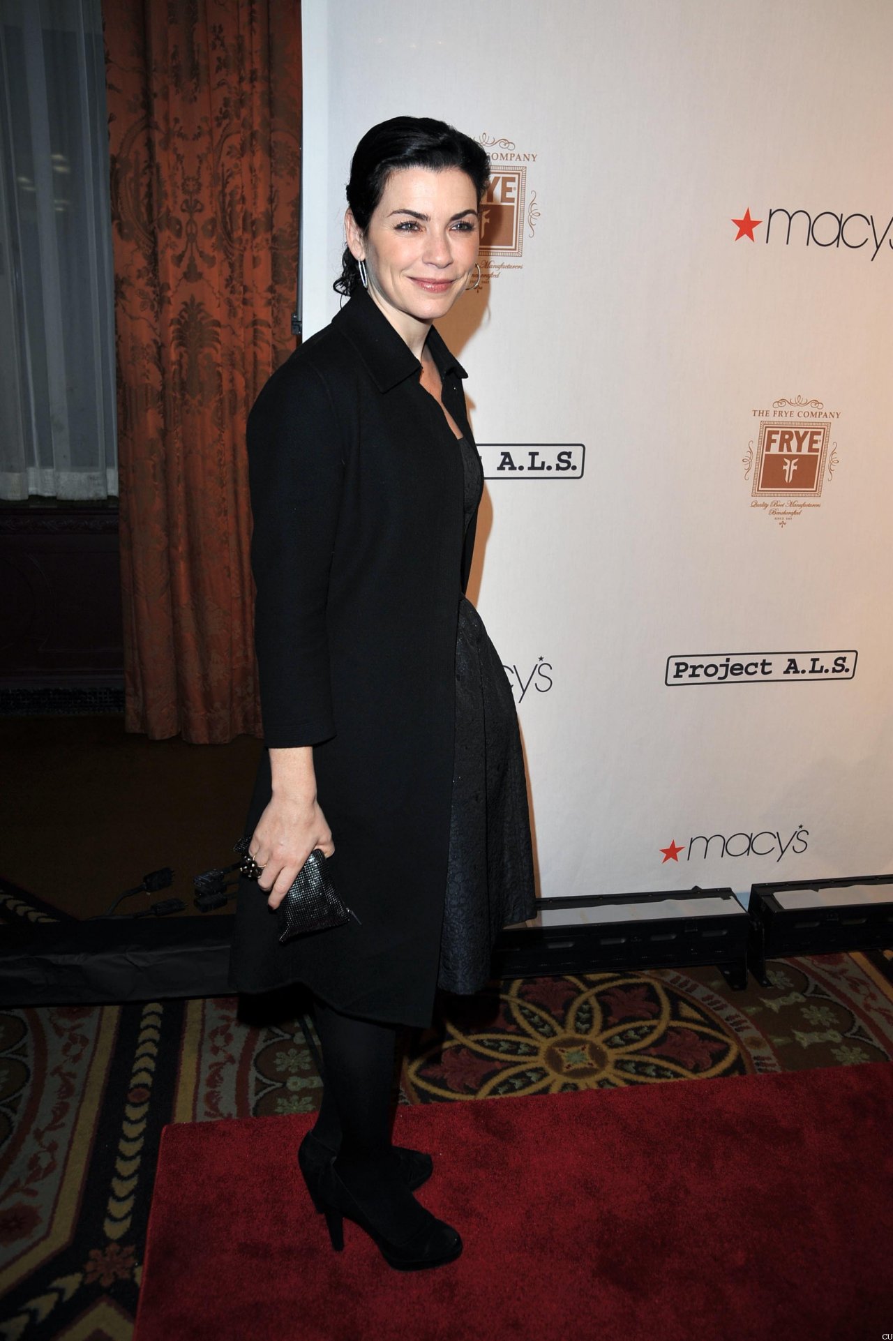 Julianna Margulies wallpapers Julianna Margulies