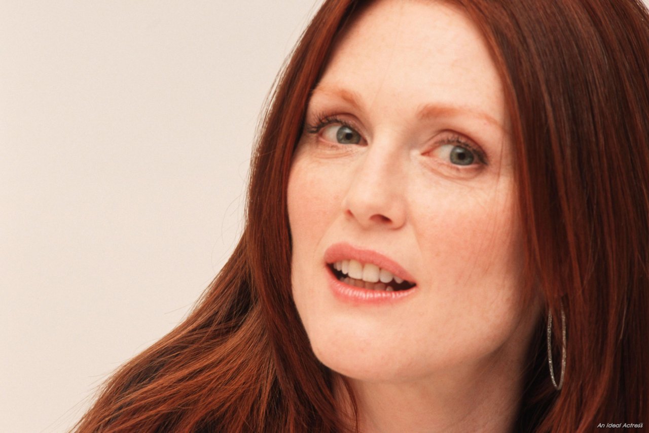 Julianne Moore