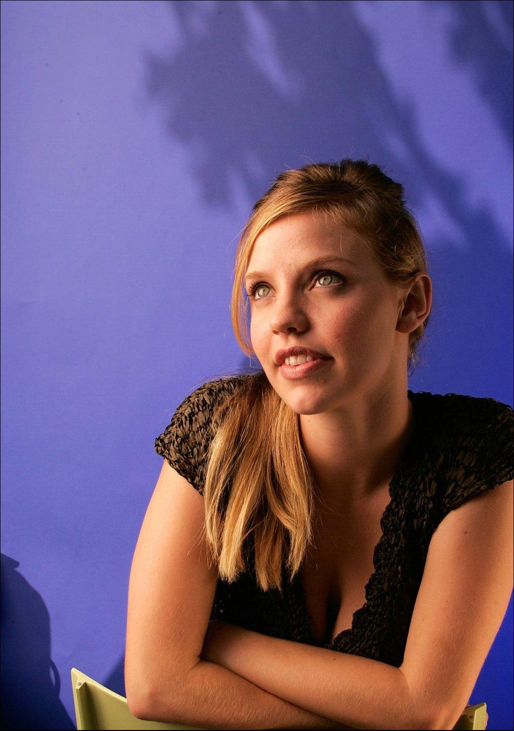 Kelli Garner wallpapers Kelli Garner