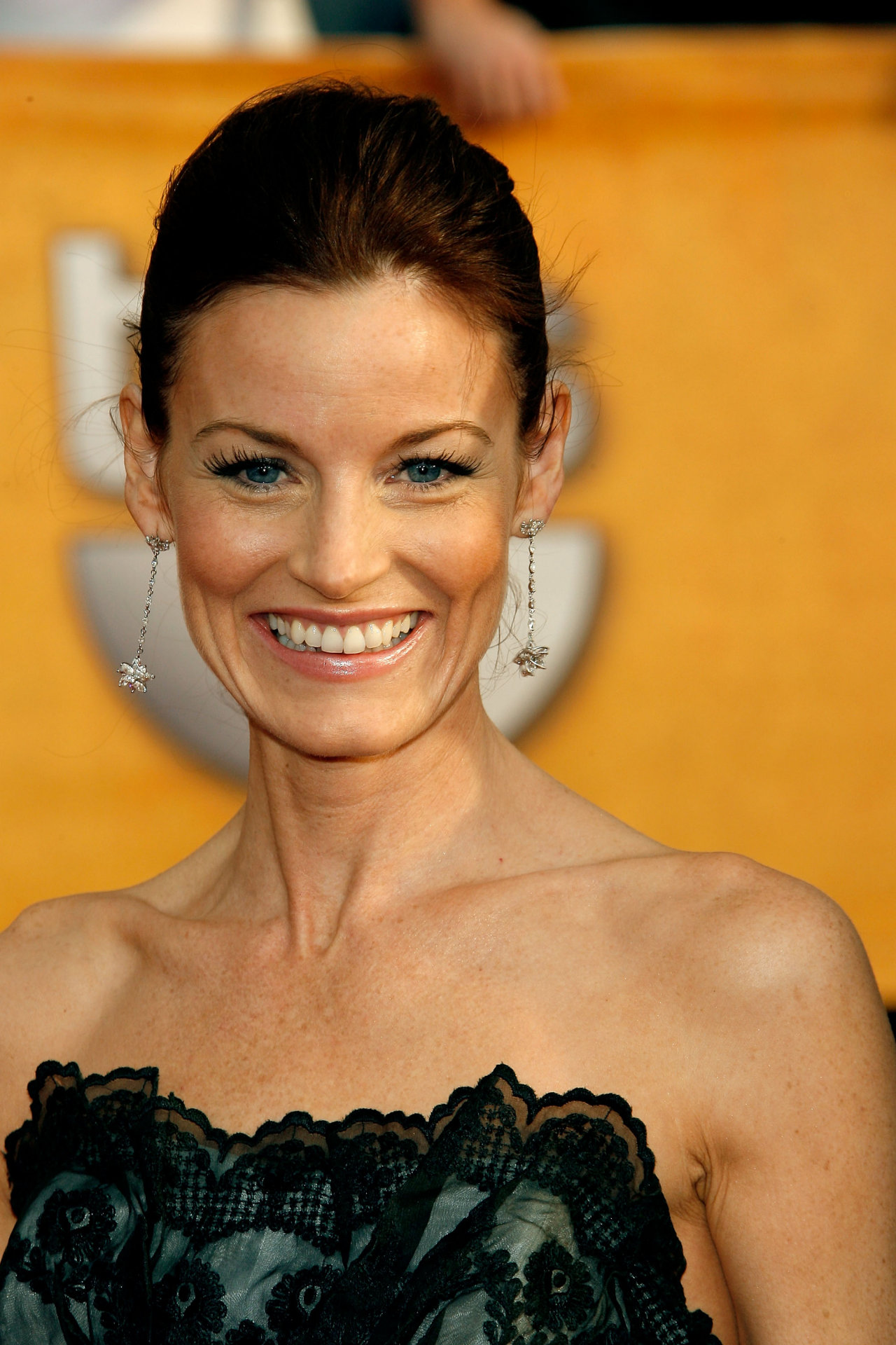 Laura Leighton