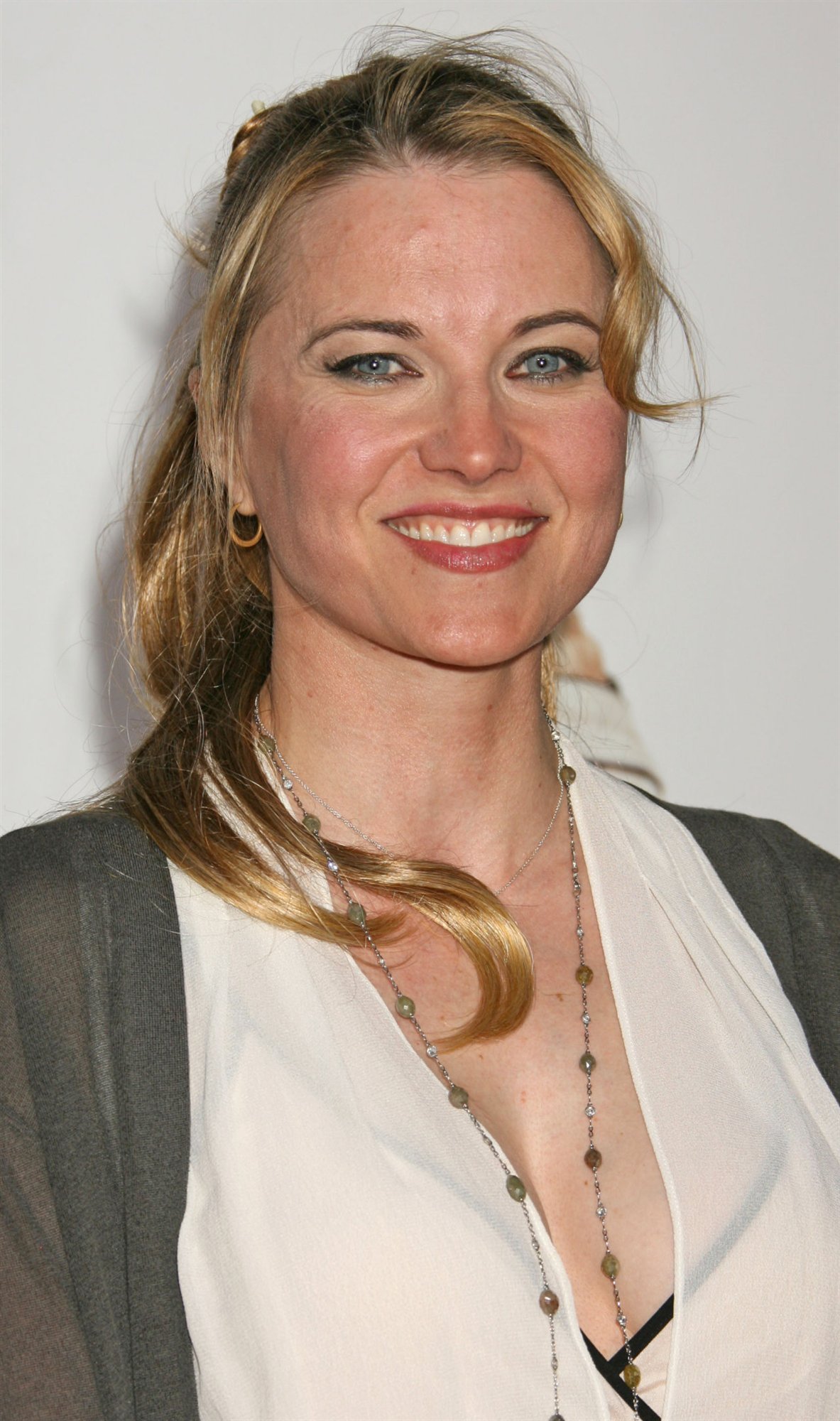 Lucy Lawless