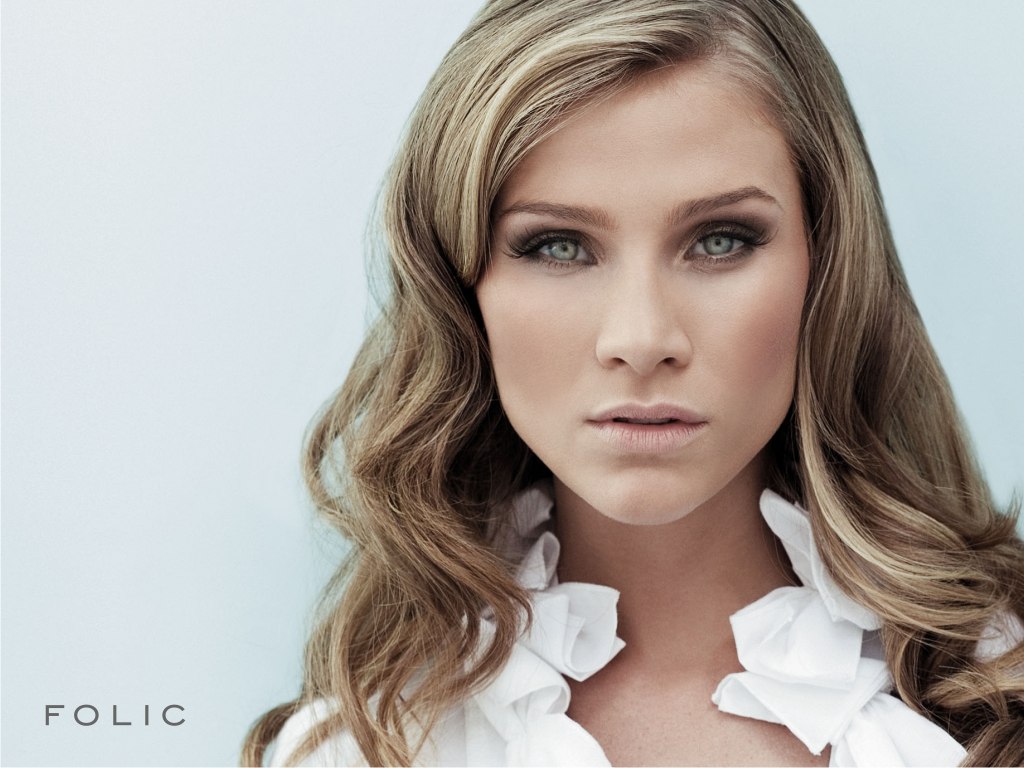 Manoela Furtado wallpapers Manoela Furtado