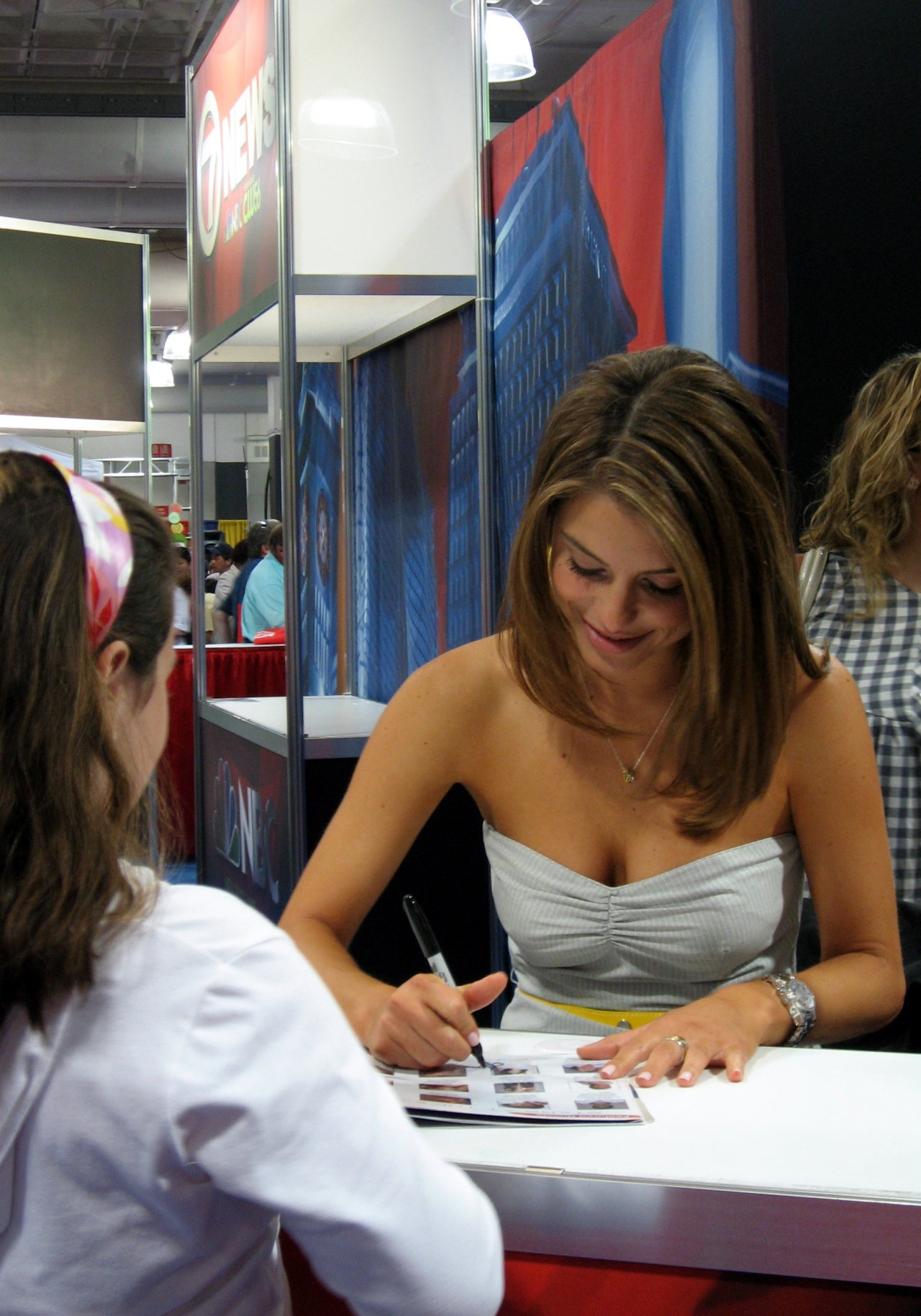 Maria Menounos wallpapers Maria Menounos